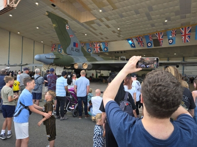 And get up close to Vulcan XL426 too (Jason Gore)