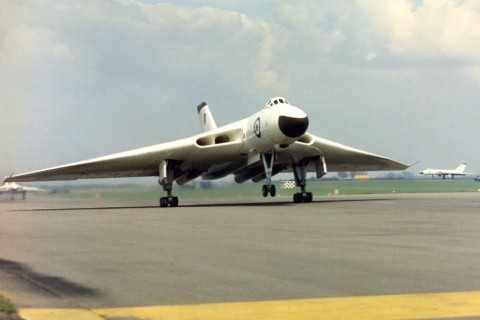 Vulcan B1s of 83 Squadron get airborne at RAF Waddington. (Crown Copyright)